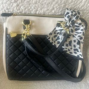 Betsey Johnson Black/ White Handbag Purse Gold Accents. Leopard print bow accent